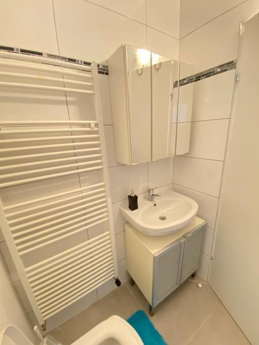 Apartment Family-friendly House In Vienna's Suburbs!