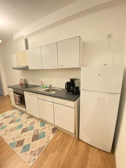 Family-friendly House In Vienna's Suburbs!